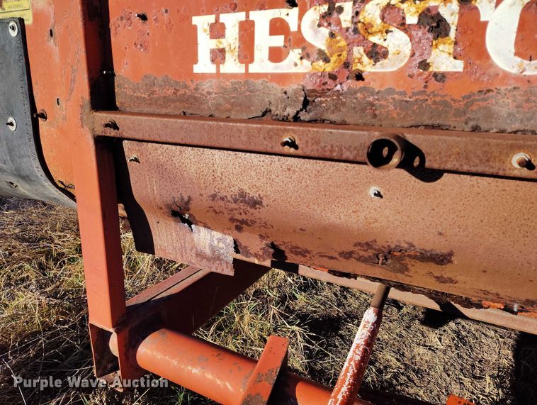 image for item DT0779 Hesston 4879 square bale processor