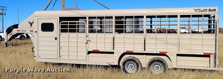 image for item DT0780 2020 Swift Built RMX24-27K livestock trailer