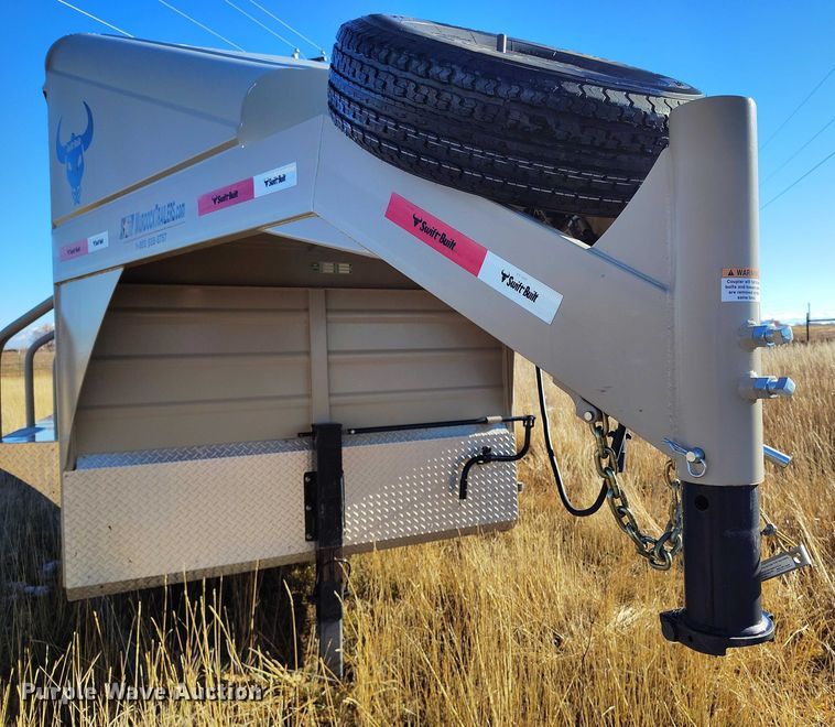 image for item DT0780 2020 Swift Built RMX24-27K livestock trailer