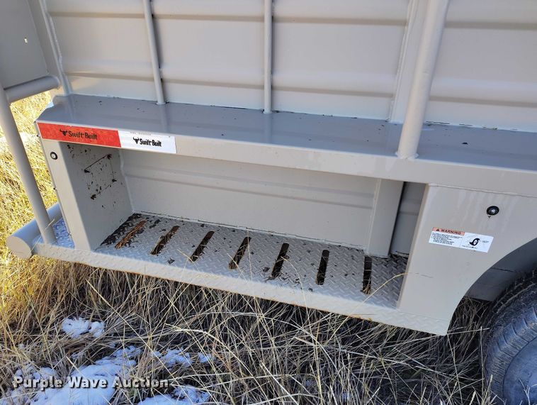 image for item DT0780 2020 Swift Built RMX24-27K livestock trailer