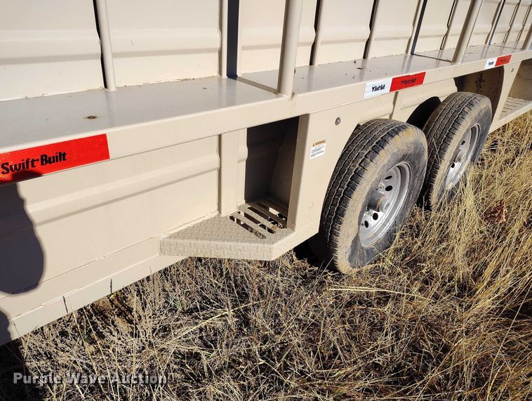 image for item DT0780 2020 Swift Built RMX24-27K livestock trailer