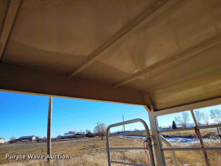 image for item DT0780 2020 Swift Built RMX24-27K livestock trailer