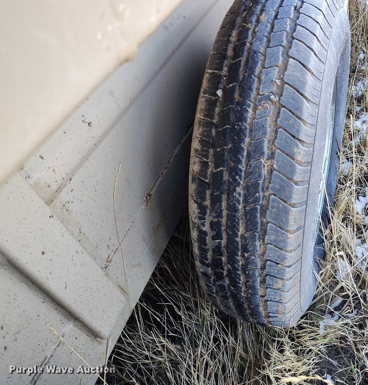 image for item DT0780 2020 Swift Built RMX24-27K livestock trailer