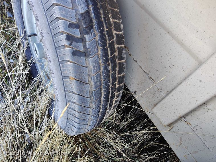 image for item DT0780 2020 Swift Built RMX24-27K livestock trailer