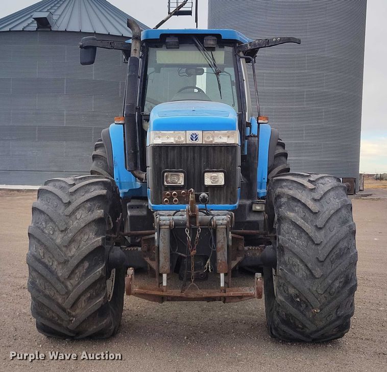 image for item DT0805 1999 New Holland 8770 MFWD tractor