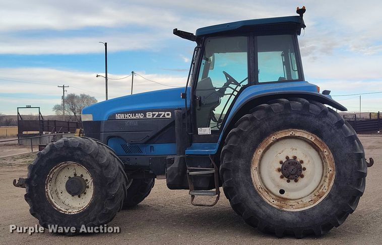 image for item DT0805 1999 New Holland 8770 MFWD tractor