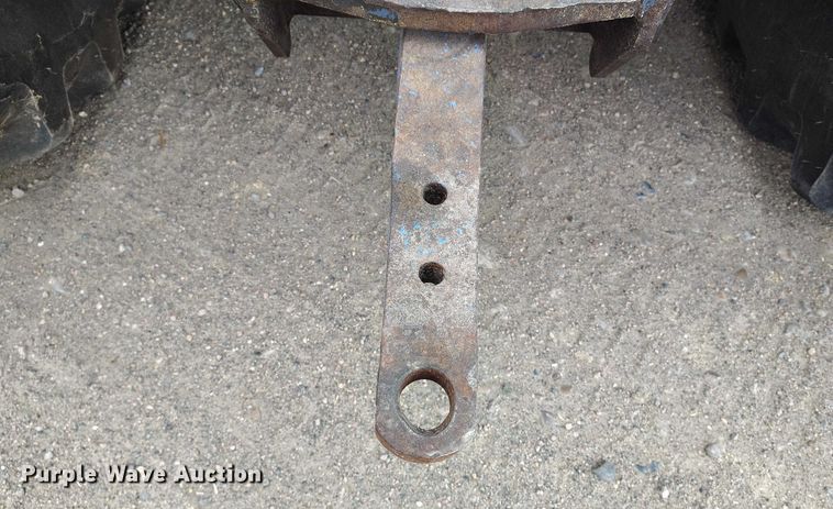 image for item DT0805 1999 New Holland 8770 MFWD tractor