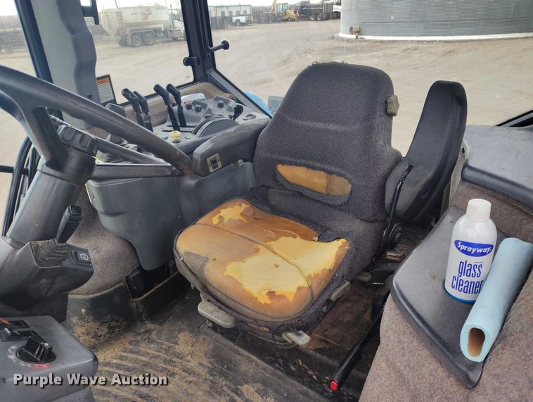 image for item DT0805 1999 New Holland 8770 MFWD tractor