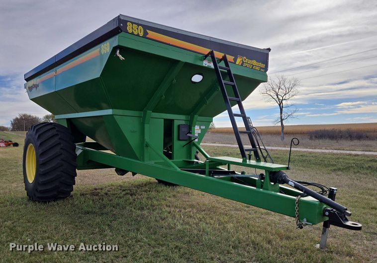 image for item DT4503 Crust Buster Speed King 850GC grain cart