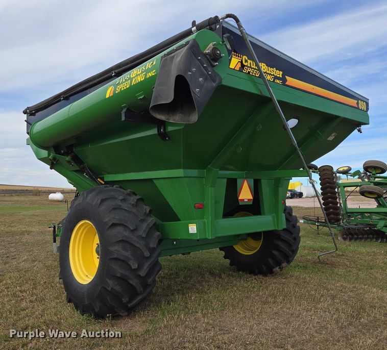 image for item DT4503 Crust Buster Speed King 850GC grain cart