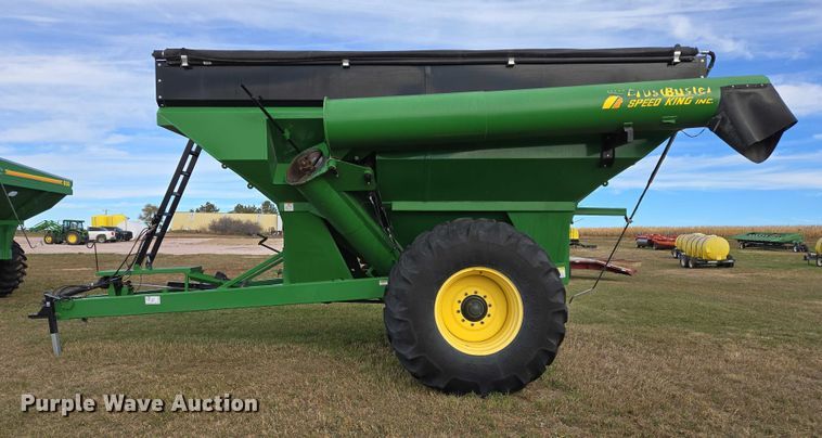 image for item DT4503 Crust Buster Speed King 850GC grain cart