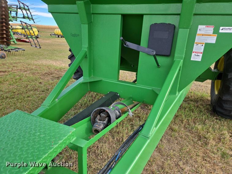 image for item DT4503 Crust Buster Speed King 850GC grain cart