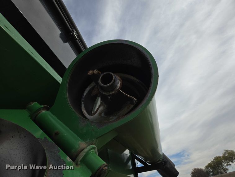 image for item DT4503 Crust Buster Speed King 850GC grain cart