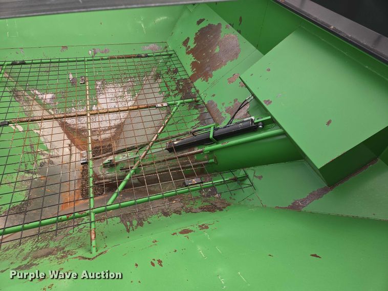 image for item DT4503 Crust Buster Speed King 850GC grain cart