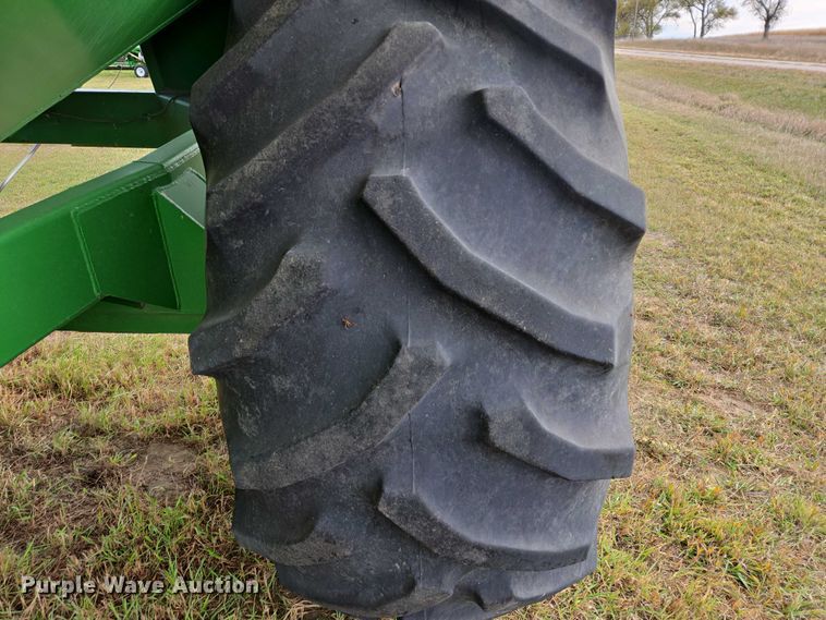 image for item DT4503 Crust Buster Speed King 850GC grain cart