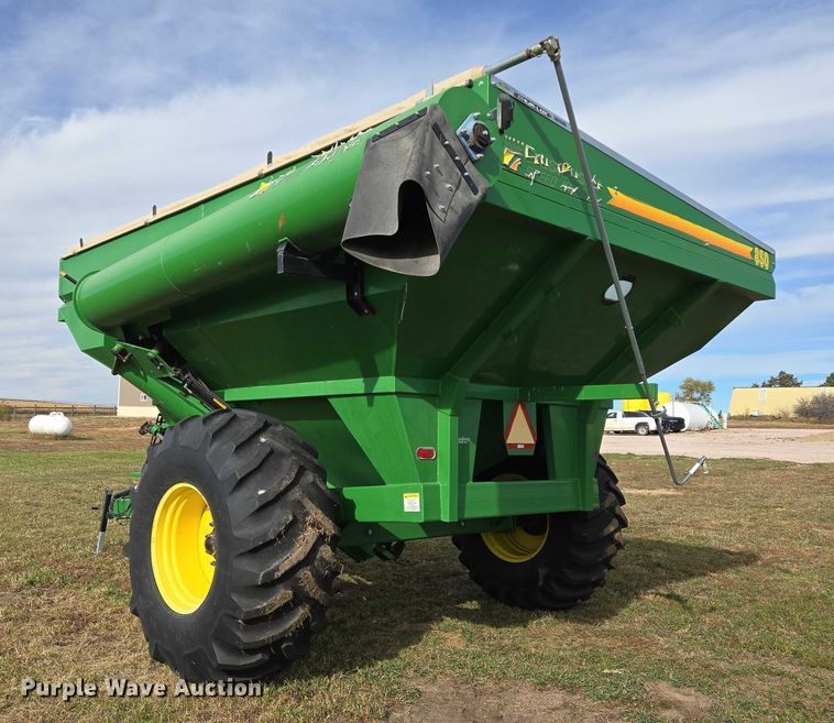 image for item DT4504 Crust Buster Speed King 850GC grain cart