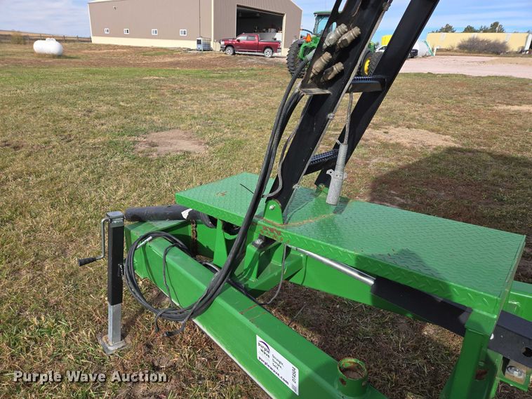 image for item DT4504 Crust Buster Speed King 850GC grain cart