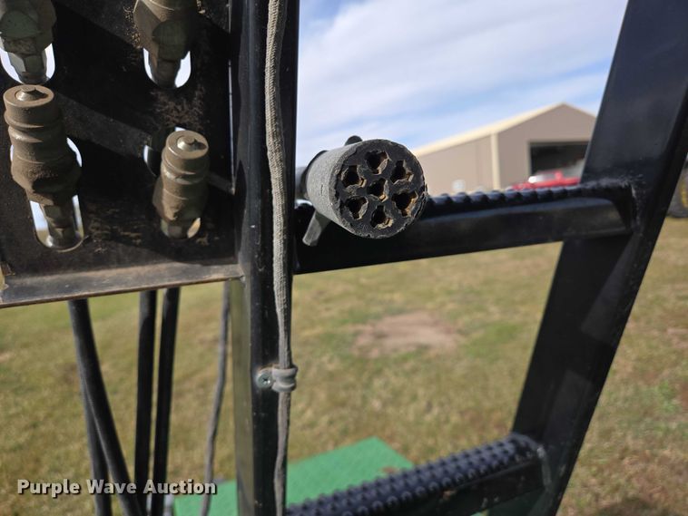 image for item DT4504 Crust Buster Speed King 850GC grain cart