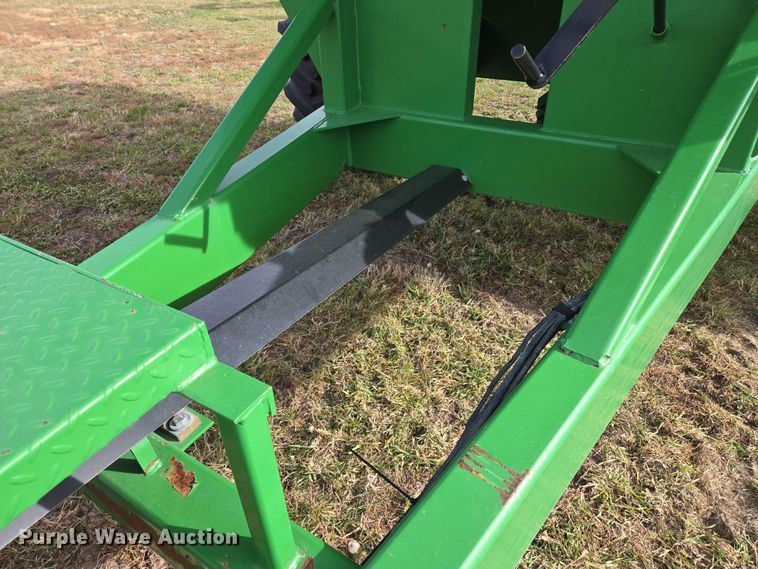 image for item DT4504 Crust Buster Speed King 850GC grain cart