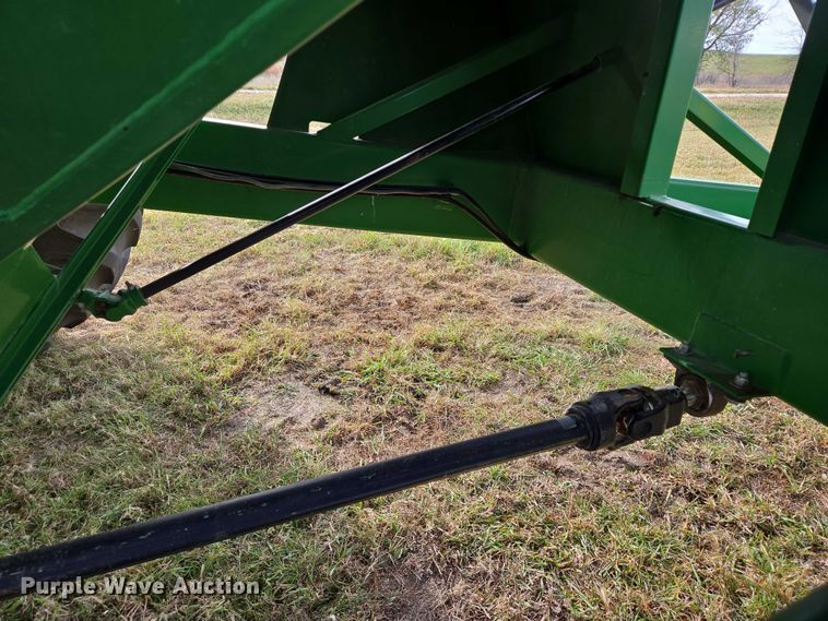 image for item DT4504 Crust Buster Speed King 850GC grain cart