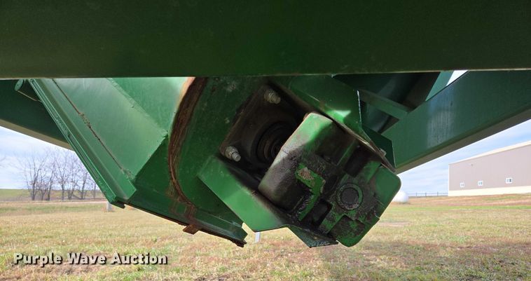 image for item DT4504 Crust Buster Speed King 850GC grain cart