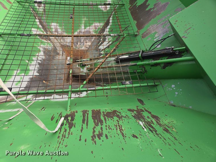 image for item DT4504 Crust Buster Speed King 850GC grain cart