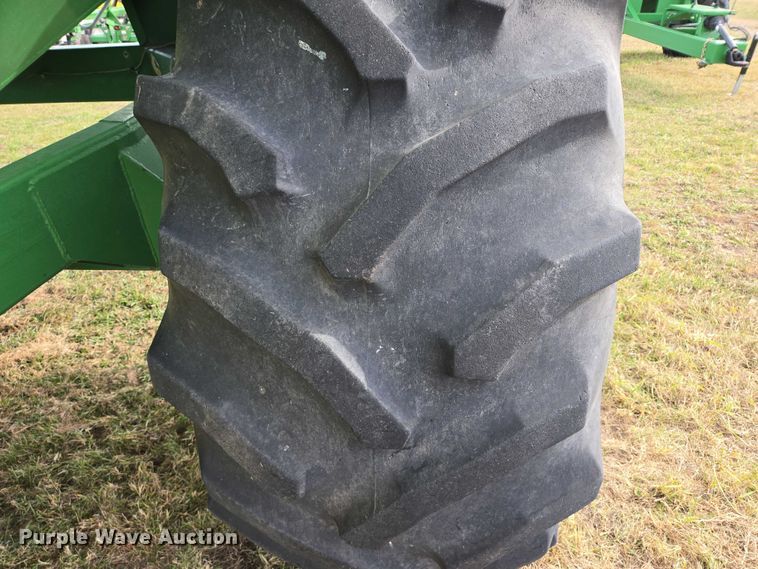 image for item DT4504 Crust Buster Speed King 850GC grain cart