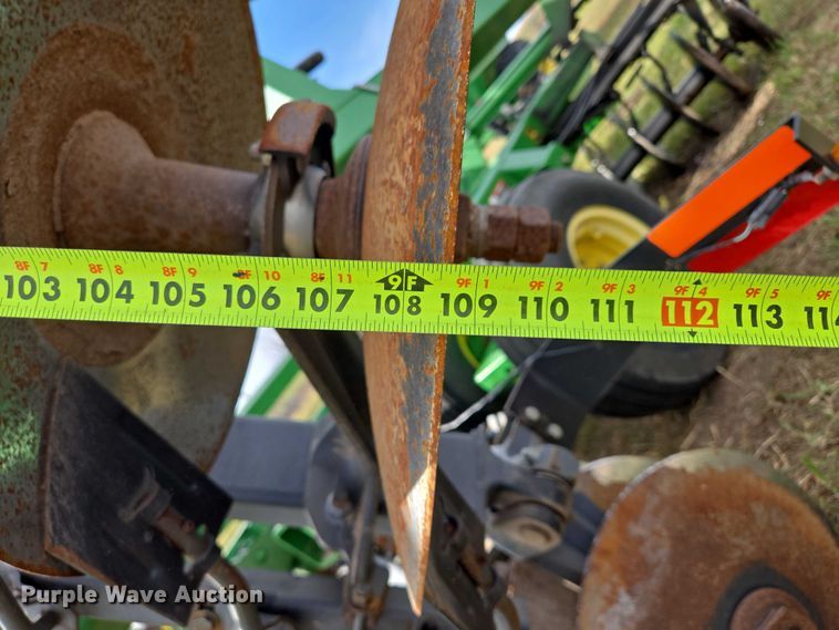 image for item DT4505 John Deere 637 tandem disk
