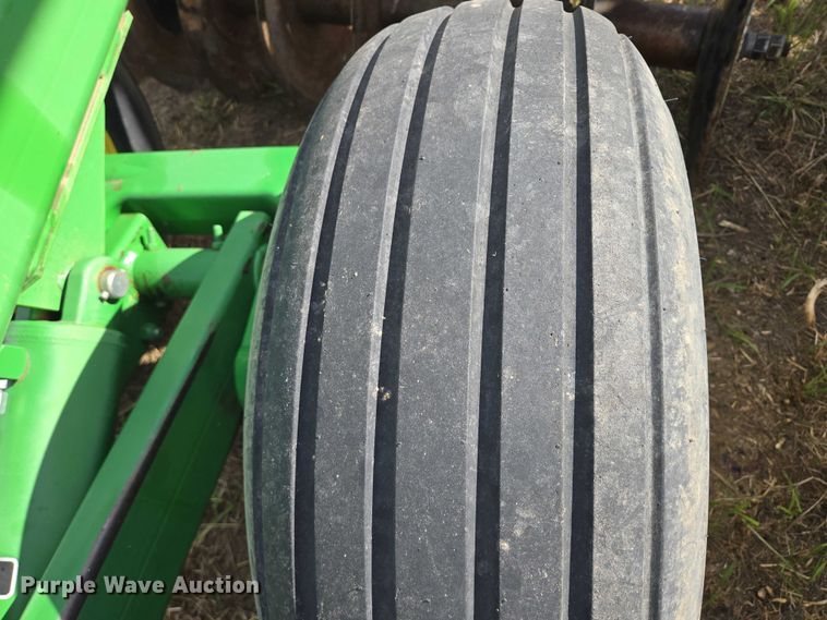 image for item DT4505 John Deere 637 tandem disk