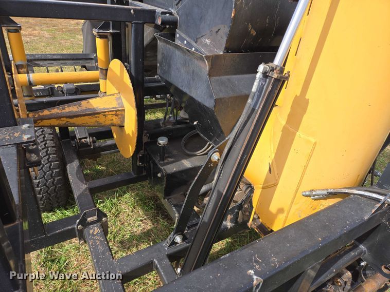 image for item DT4507 Koyker grain bag unloader