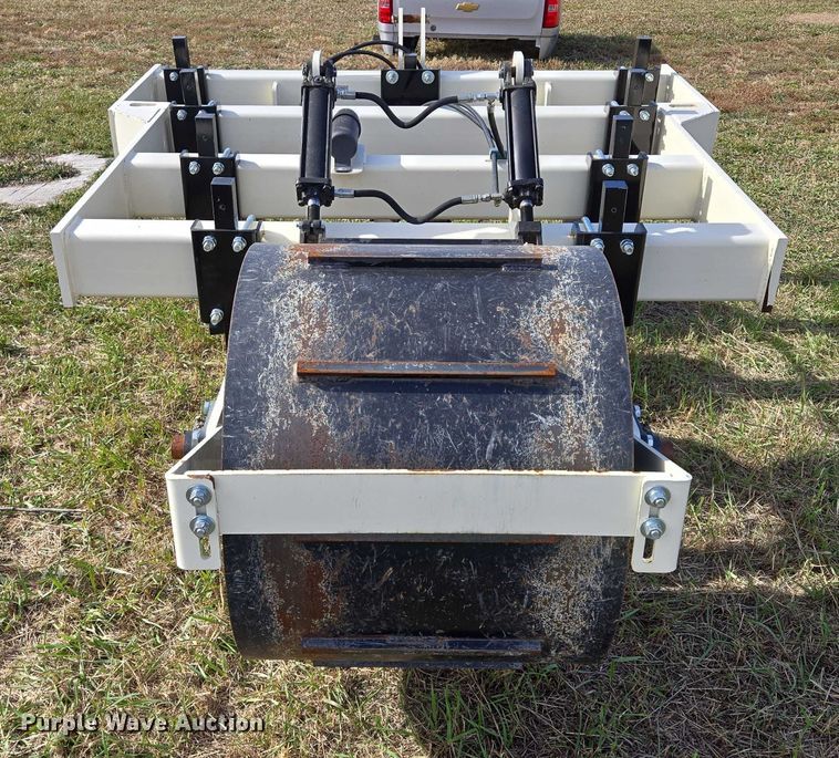 image for item DT4509 Patriot pivot track tiller