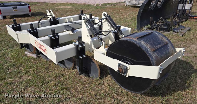 image for item DT4509 Patriot pivot track tiller