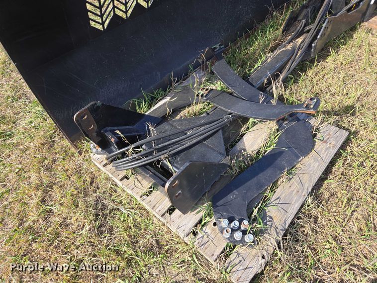 image for item DT4510 Grouser AG220 dozer blade