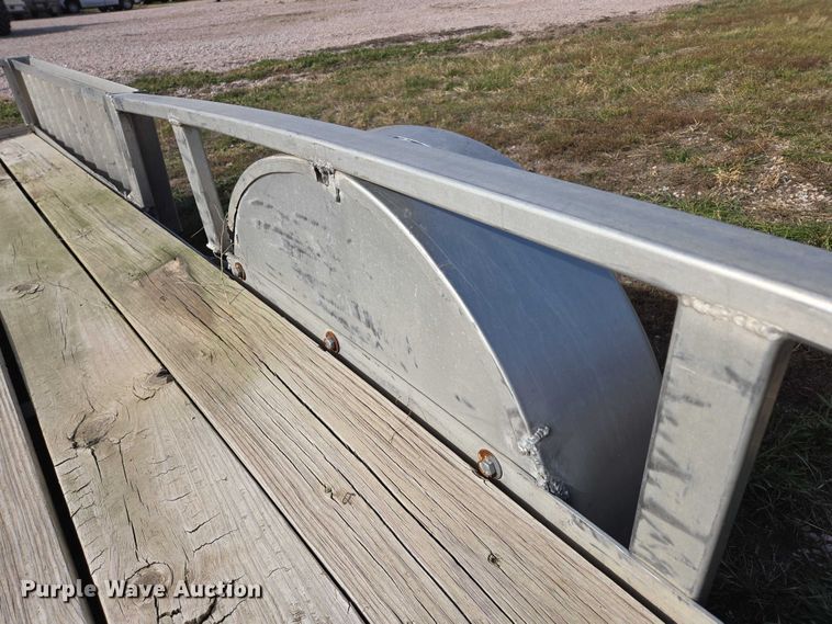 image for item DT4511 2014 H&H utility trailer