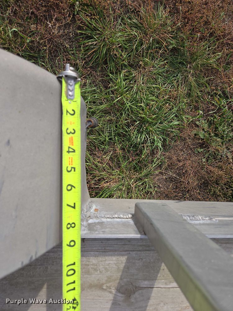 image for item DT4511 2014 H&H utility trailer