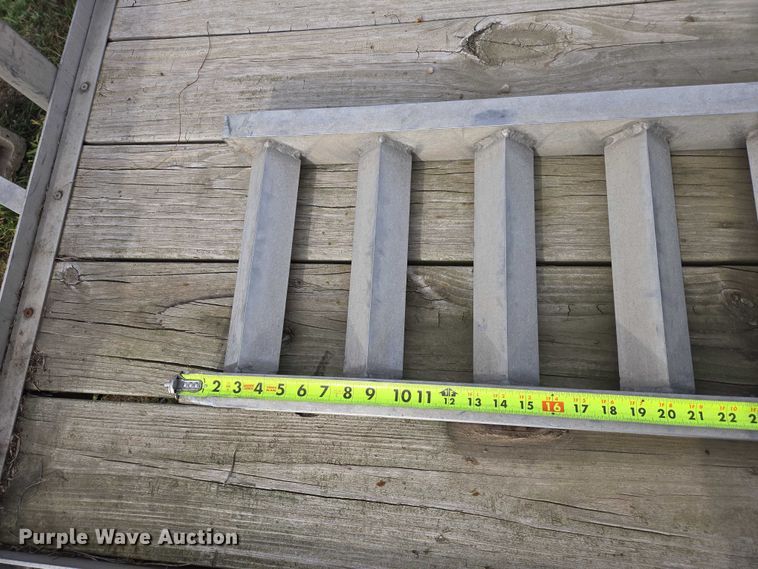 image for item DT4511 2014 H&H utility trailer