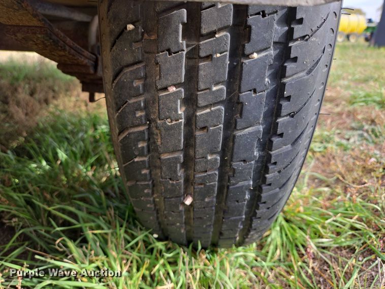 image for item DT4511 2014 H&H utility trailer