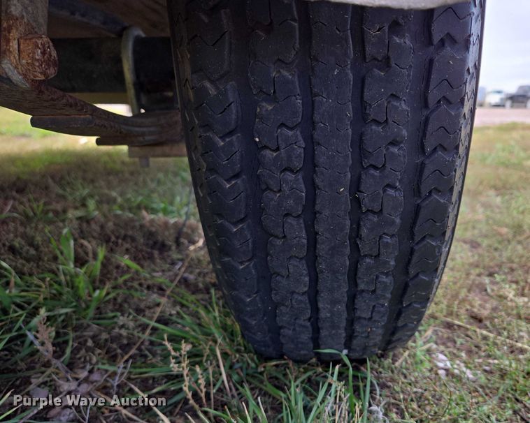 image for item DT4511 2014 H&H utility trailer