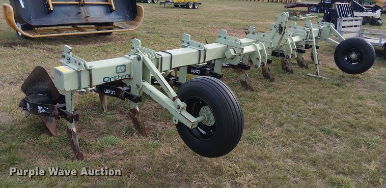 image for item DT4512 Orthman strip-till