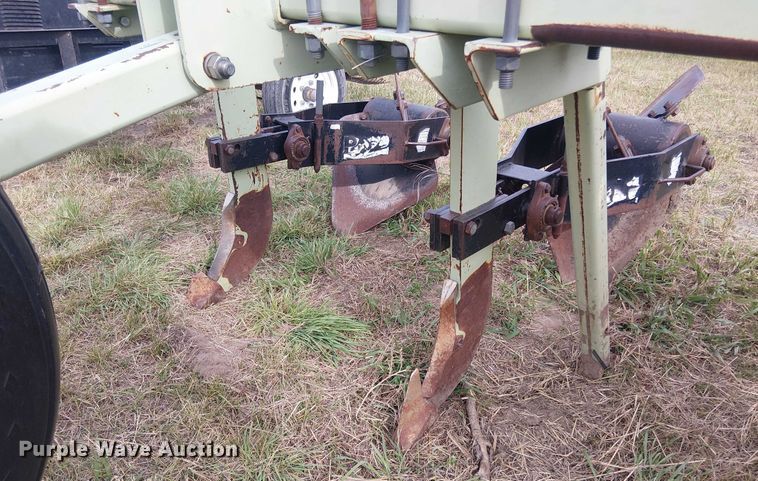 image for item DT4512 Orthman strip-till