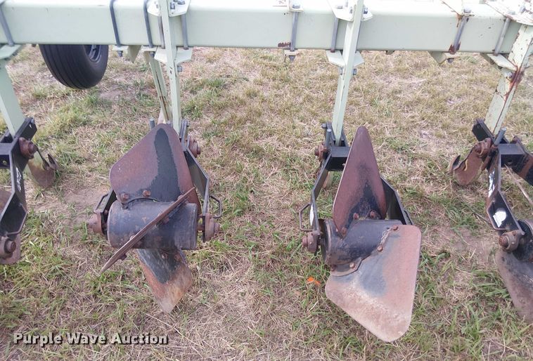 image for item DT4512 Orthman strip-till