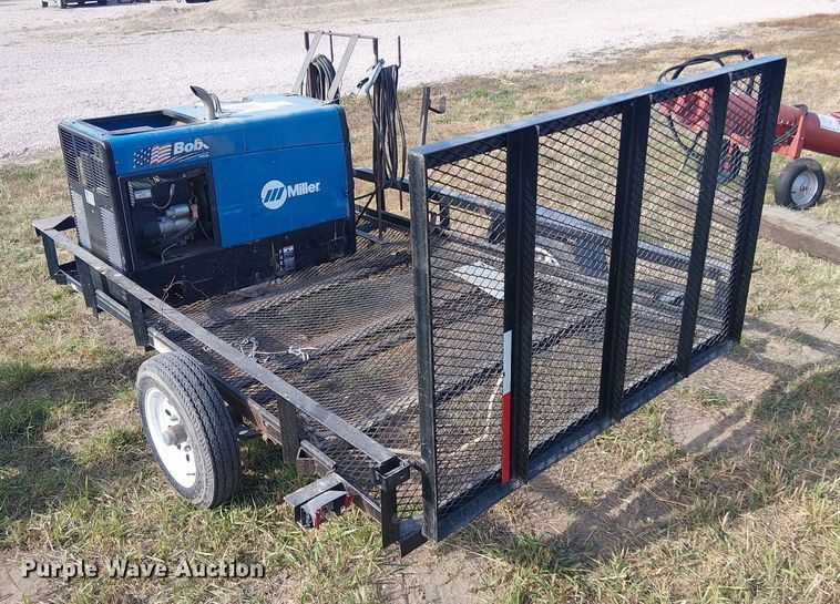 image for item DT4513 2008 Miller Bobcat 225 welder