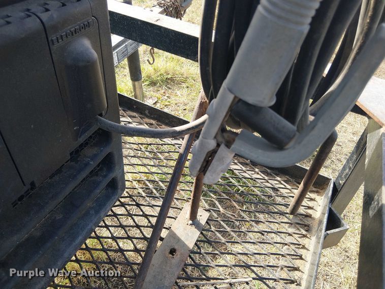 image for item DT4513 2008 Miller Bobcat 225 welder