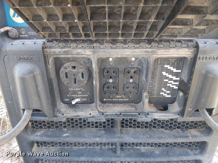 image for item DT4513 2008 Miller Bobcat 225 welder