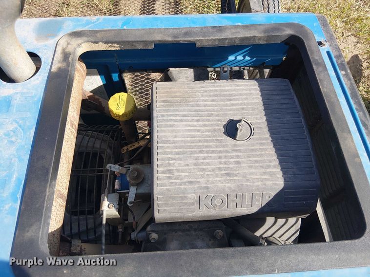 image for item DT4513 2008 Miller Bobcat 225 welder