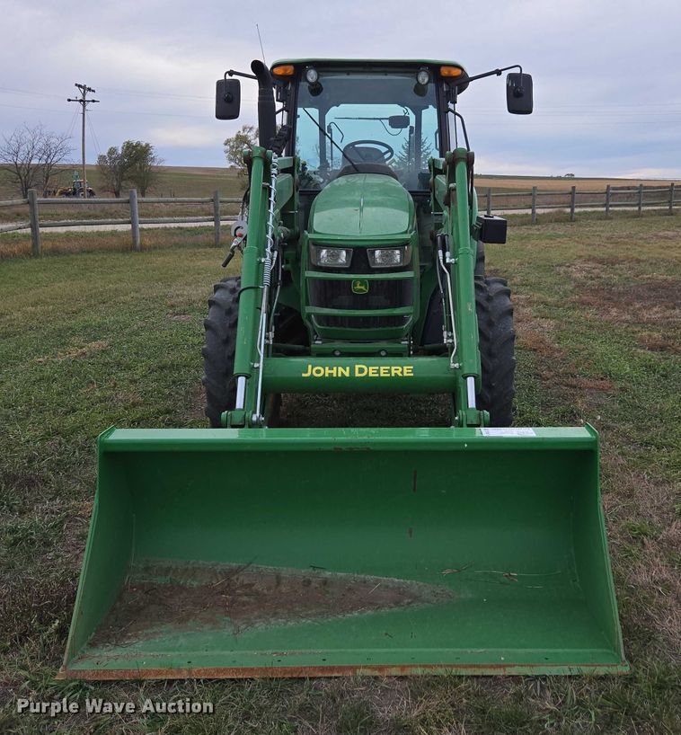 image for item DT4519 2020 John Deere 5115M MFWD tractor