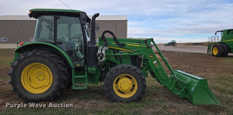 image for item DT4519 2020 John Deere 5115M MFWD tractor