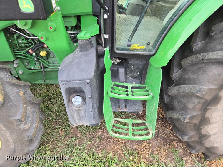 image for item DT4519 2020 John Deere 5115M MFWD tractor