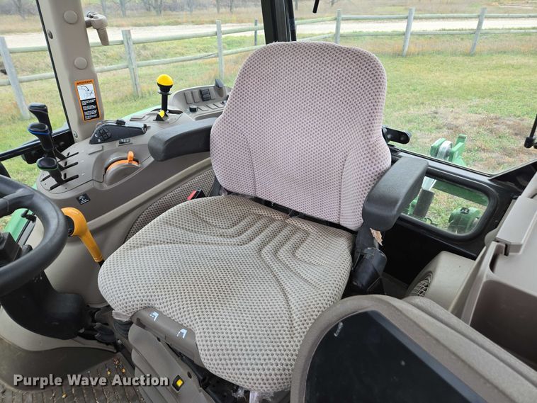 image for item DT4519 2020 John Deere 5115M MFWD tractor