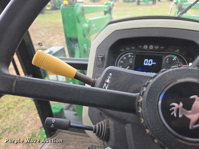 image for item DT4519 2020 John Deere 5115M MFWD tractor